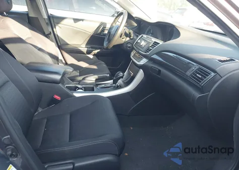 2015 Honda Accord Sport z USA, uszkodzony, nr VIN 1HGCR2F56FA100528